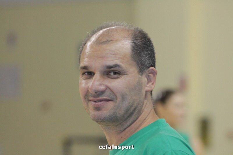 111030 volley 077_tn.jpg